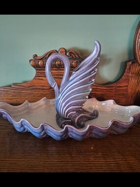 Royal Haeger R-285 And R-357 Bowl And Swan Set In Mallow